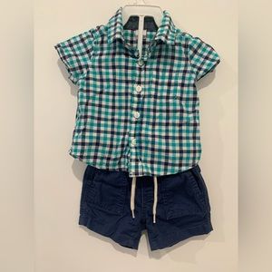Gap baby 2 piece outfit with checkered top and navy shorts. Size 3-6 months.